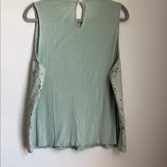 LOFT Green Embellished Sleeveless Blouse - Picture 7 of 11